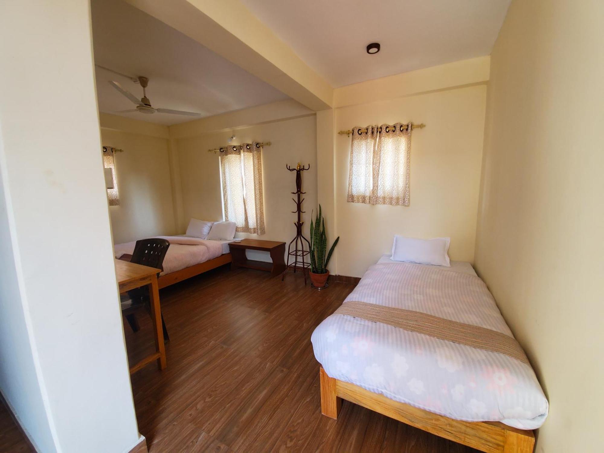 Santoshi Guest House, 포카라 외부 사진