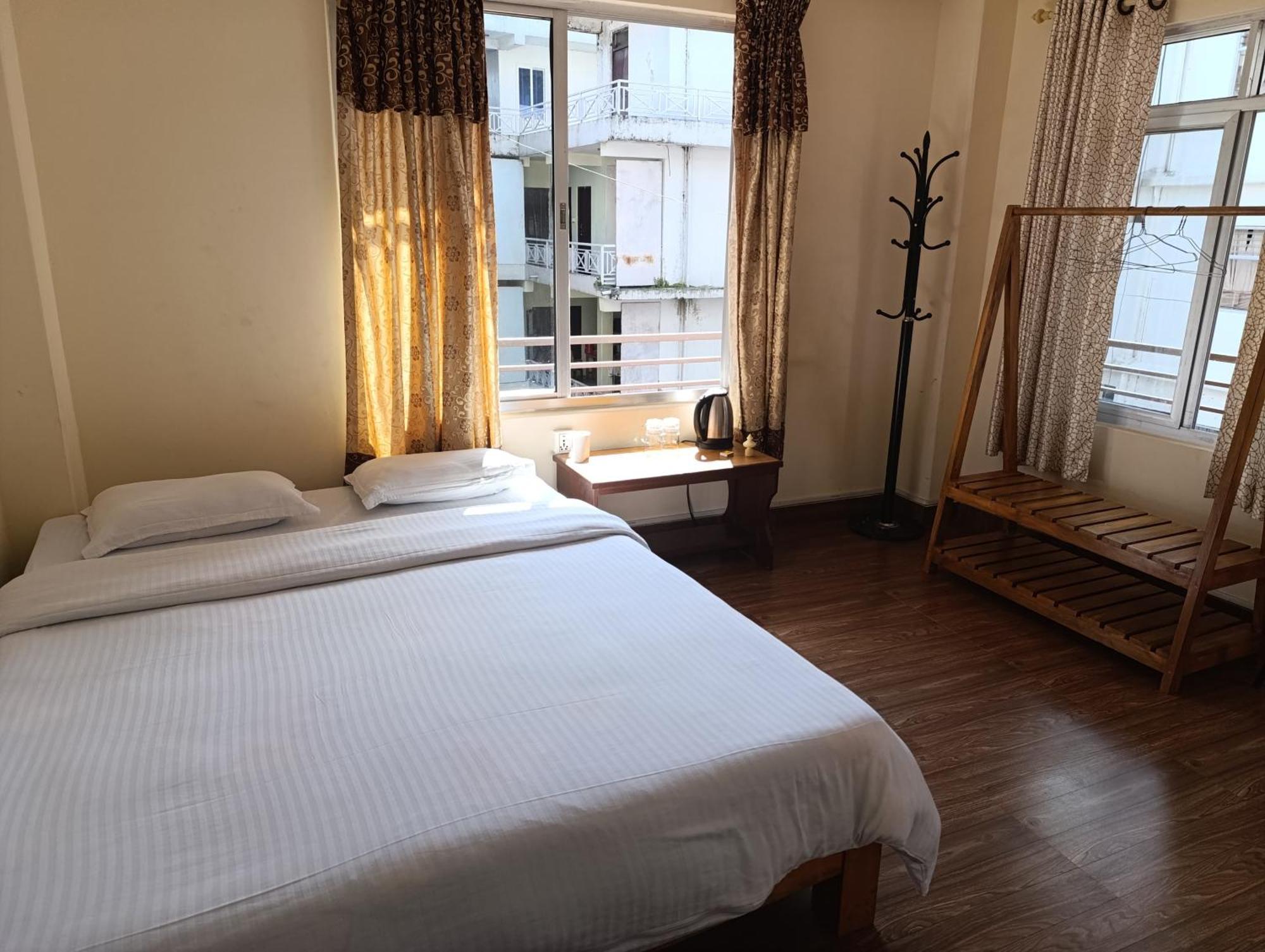 Santoshi Guest House, 포카라 객실 사진